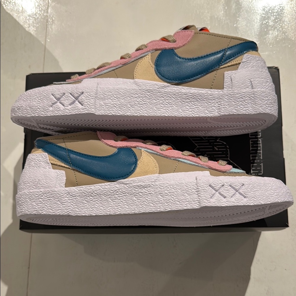 Nike Blazer Low Sacai Kaws Sneakers